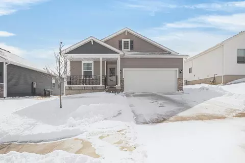 518 Elkhorn St, Mitchellville, IA 50169