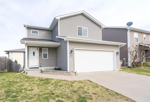 2888 Park Pl, Norwalk, IA 50211