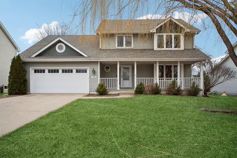 7501 Hickory Ln, Urbandale, IA 50322