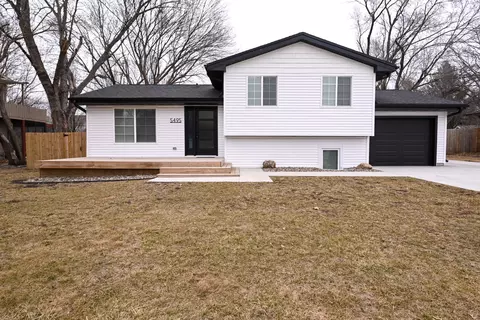 5495 NW 66th Ave, Johnston, IA 50131