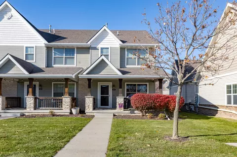 196 Cambridge Dr, West Des Moines, IA 50266
