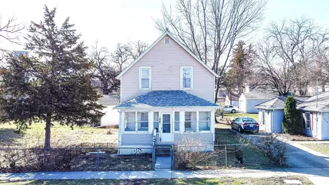 1841 Des Moines St, Des Moines, IA 50316