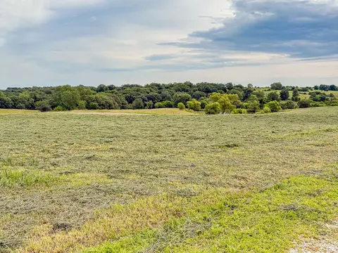 000 Windwood Ct, Truro, IA 50257