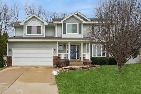 284 58th Ct, West Des Moines, IA 50266