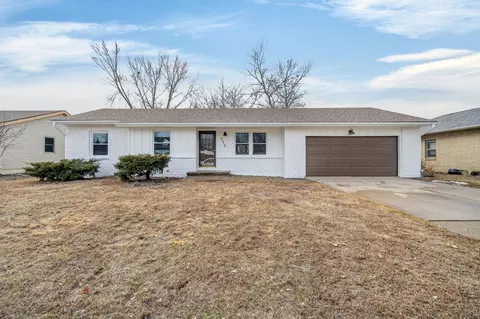 512 NW Applewood St, Ankeny, IA 50023