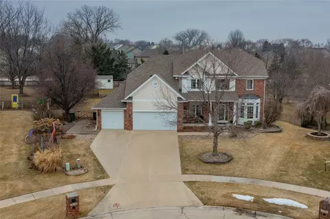 1544 NW 127th Ct, Clive, IA 50325