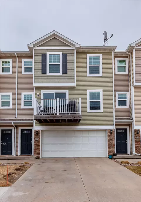 944 NE 49th Ln, Ankeny, IA 50021