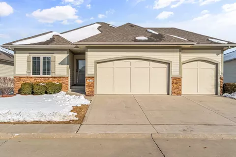 3526 NE Renaissance Dr, Ankeny, IA 50021