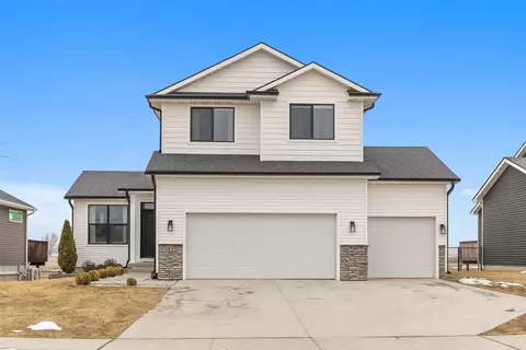 3822 NE 8th St, Ankeny, IA 50021