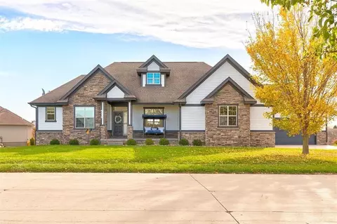 5119 NE Jan Rose Pkwy, Ankeny, IA 50021