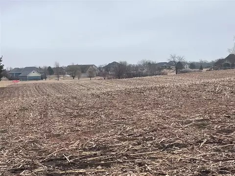 11695 121 St, Johnston, IA 50109