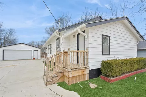 603 Lally St, Des Moines, IA 50315