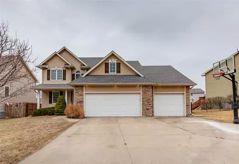 3024 SW Applewood St, Ankeny, IA 50023