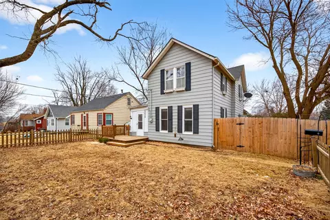 5638 University Ave, Des Moines, IA 50311