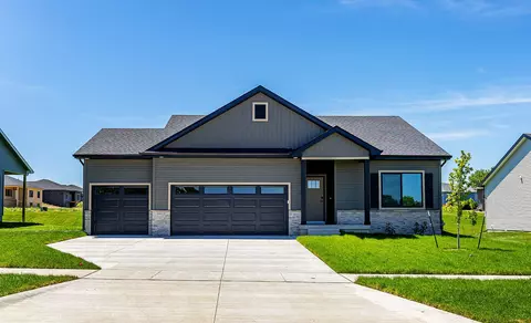 4003 SE 30th St, Ankeny, IA 50021