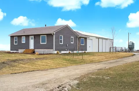 3240 Hammond Ave, Stanhope, IA 50246