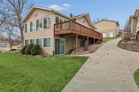 199 Cottage Ln, Montezuma, IA 50171