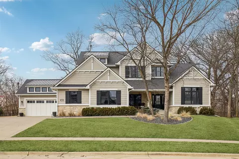 105 Fox Lndg, Waukee, IA 50263