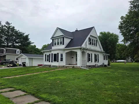 301 NE 2nd St, Ogden, IA 50212