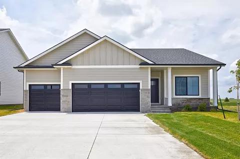 1736 SW Sienna Ct, Grimes, IA 50111