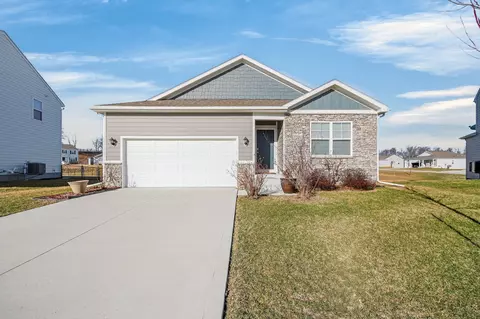 4170 Cheyenne Ct, Waukee, IA 50263