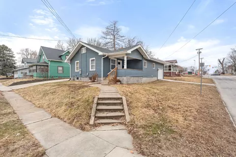 800 S 2nd Ave W, Newton, IA 50208