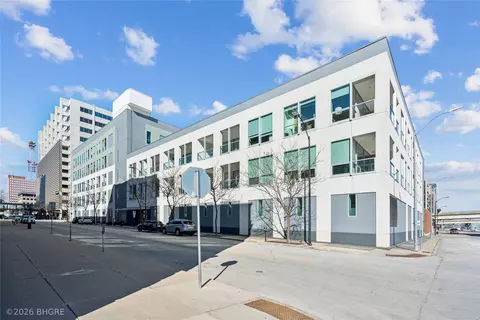 111 10th St #222, Des Moines, IA 50309