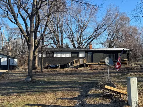 10790 S 36th Ave W, Colfax, IA 50054