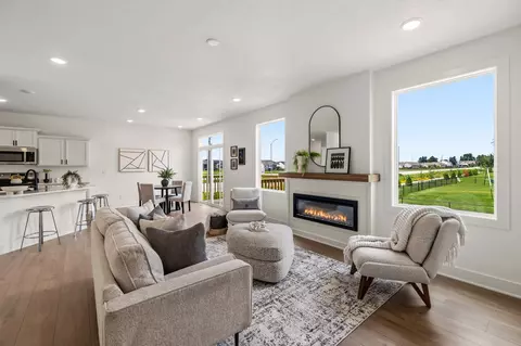 2914 NW Reinhart Dr, Ankeny, IA 50023