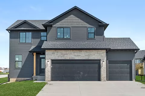 2914 NW Reinhart Dr, Ankeny, IA 50023