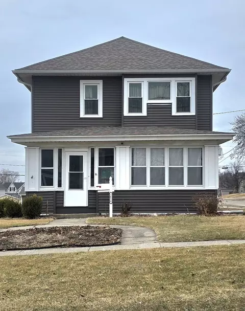 1616 8th Ave, Belle Plaine, IA 52208