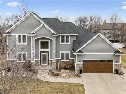2795 NW 153rd St, Clive, IA 50325