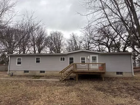 306 S 15th Ave W, Newton, IA 50208