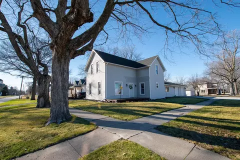 404 N Sherman St, Stuart, IA 50250