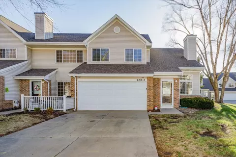 2217 Grand Ave #2, West Des Moines, IA 50265