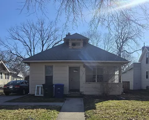 3913 10th St, Des Moines, IA 50313