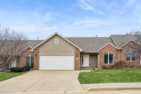 400 S 8th Ct #16, Indianola, IA 50125