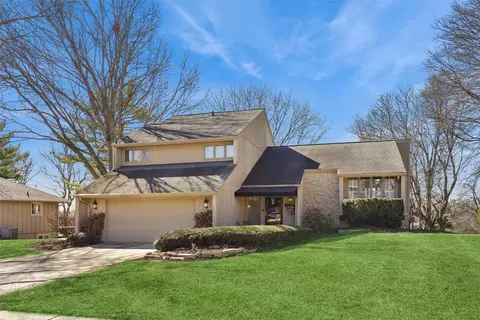 2920 Eula Dr, Urbandale, IA 50322