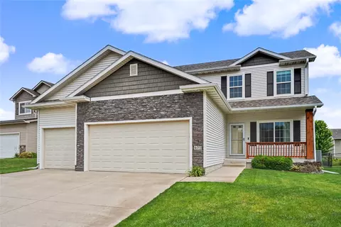 401 SE 15th St, Grimes, IA 50111