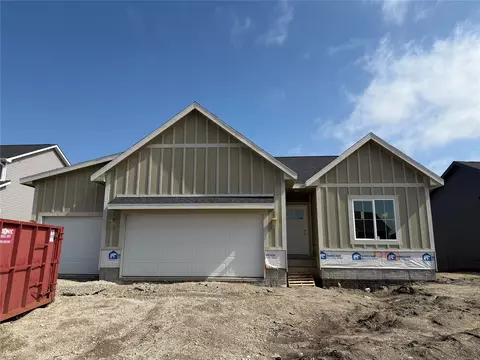 665 NW Rosemont Dr, Waukee, IA 50263
