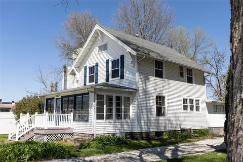 407 Broad St, Story City, IA 50248