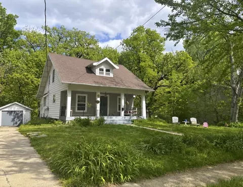 1231 39th St, Des Moines, IA 50311