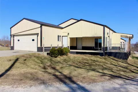 8541 Gear Trl, Indianola, IA 50125