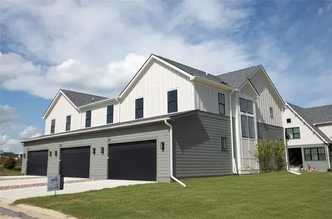 1619 Harvest Sunset Ave, Cumming, IA 50061