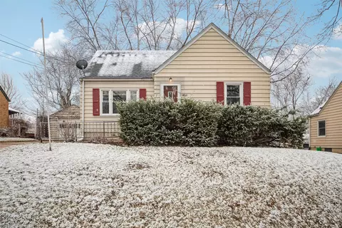 5816 Snyder Ave, Des Moines, IA 50322