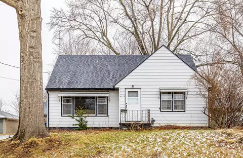 4119 Ardmore Rd, Des Moines, IA 50310