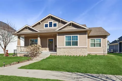 2516 SW 19th St, Ankeny, IA 50023