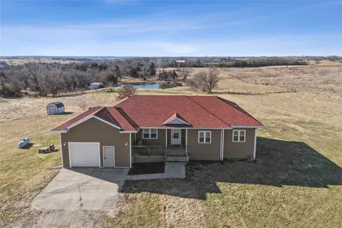 3484 Vermont St, New Virginia, IA 50210