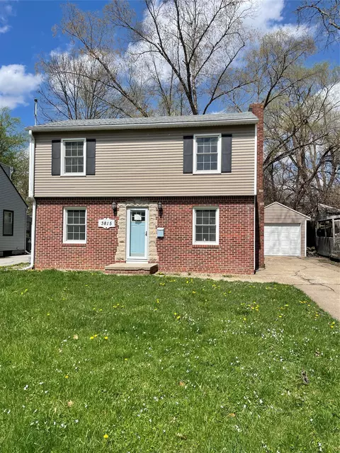 3815 Clinton Ave, Des Moines, IA 50310