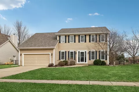 6159 Nottingham Dr, Johnston, IA 50131